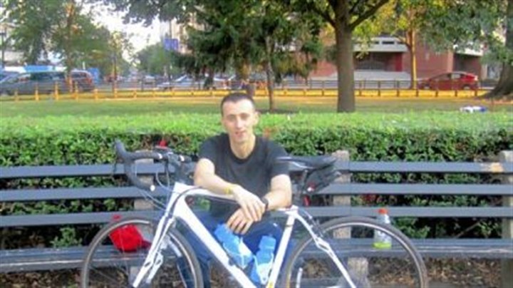 Luigi-Laraia.jpg Luigi Laraia 37-year-old Luigi Laraia is bicycling cross-country between his first and second chemotherapy treatments against leukemia.