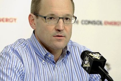 Dan Bylsma Penguins head coach Dan Bylsma, left, discusses his two-year contract - Dan-Bylsma-46