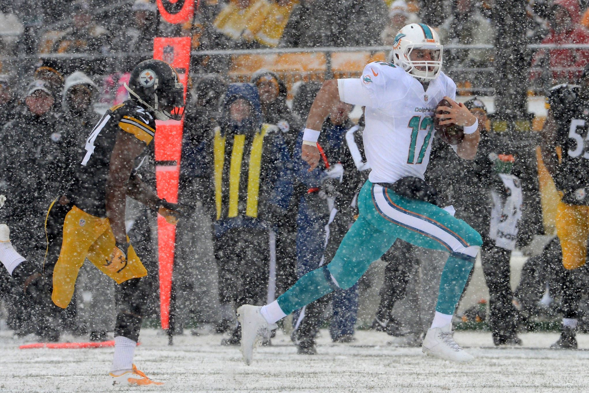 Tannehill is actually faster than some defensive backs. If only he or Adam Gase understood this.