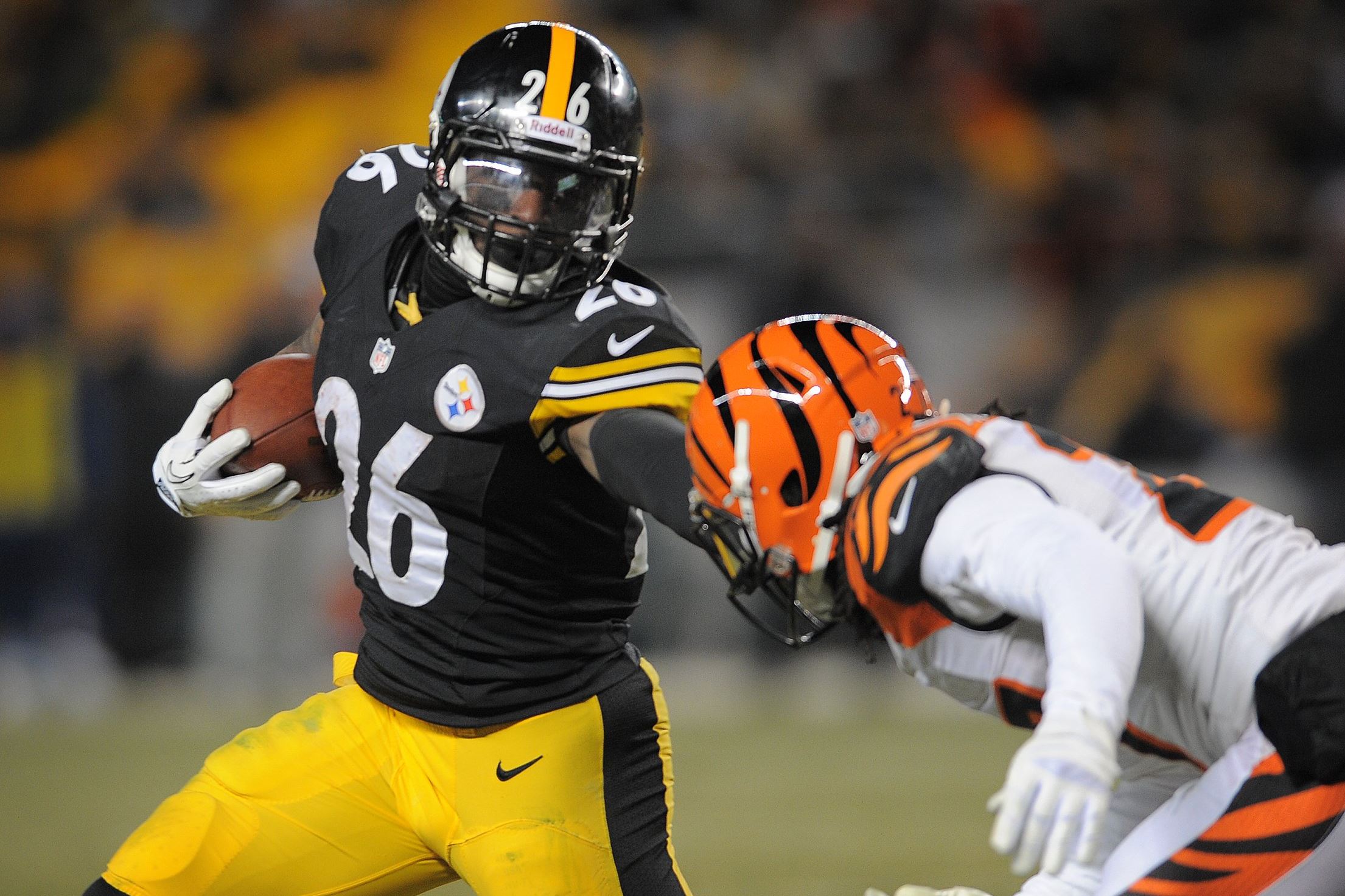 Steelers News: RB LeVeon Bell Didnt Make Trip To Philly With Steeler