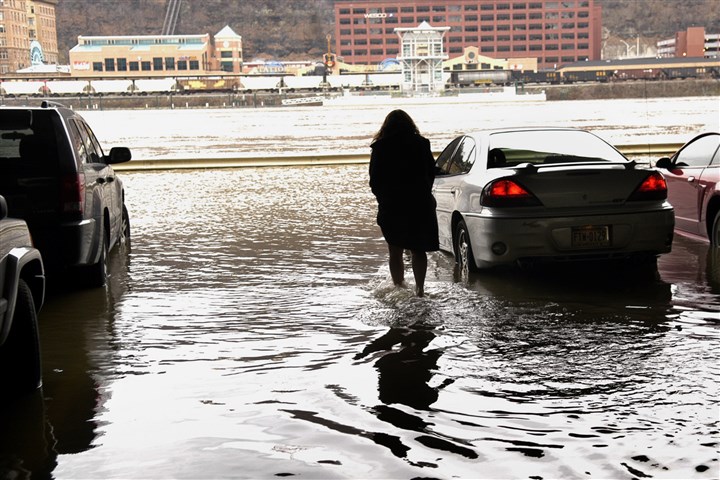 Mon Wharf parking closed Monday
