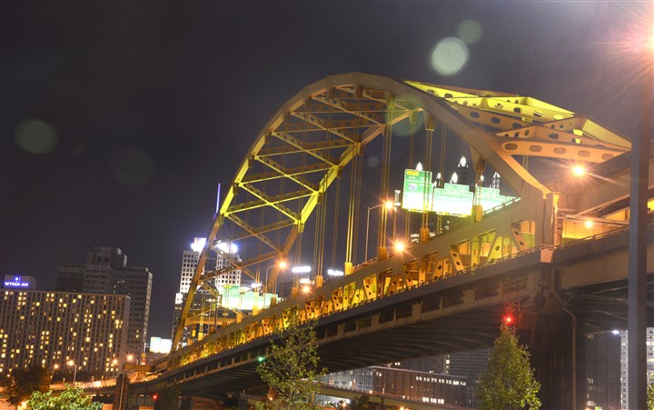 TRAFFIC: Fort Pitt Bridge closures scheduled tonight