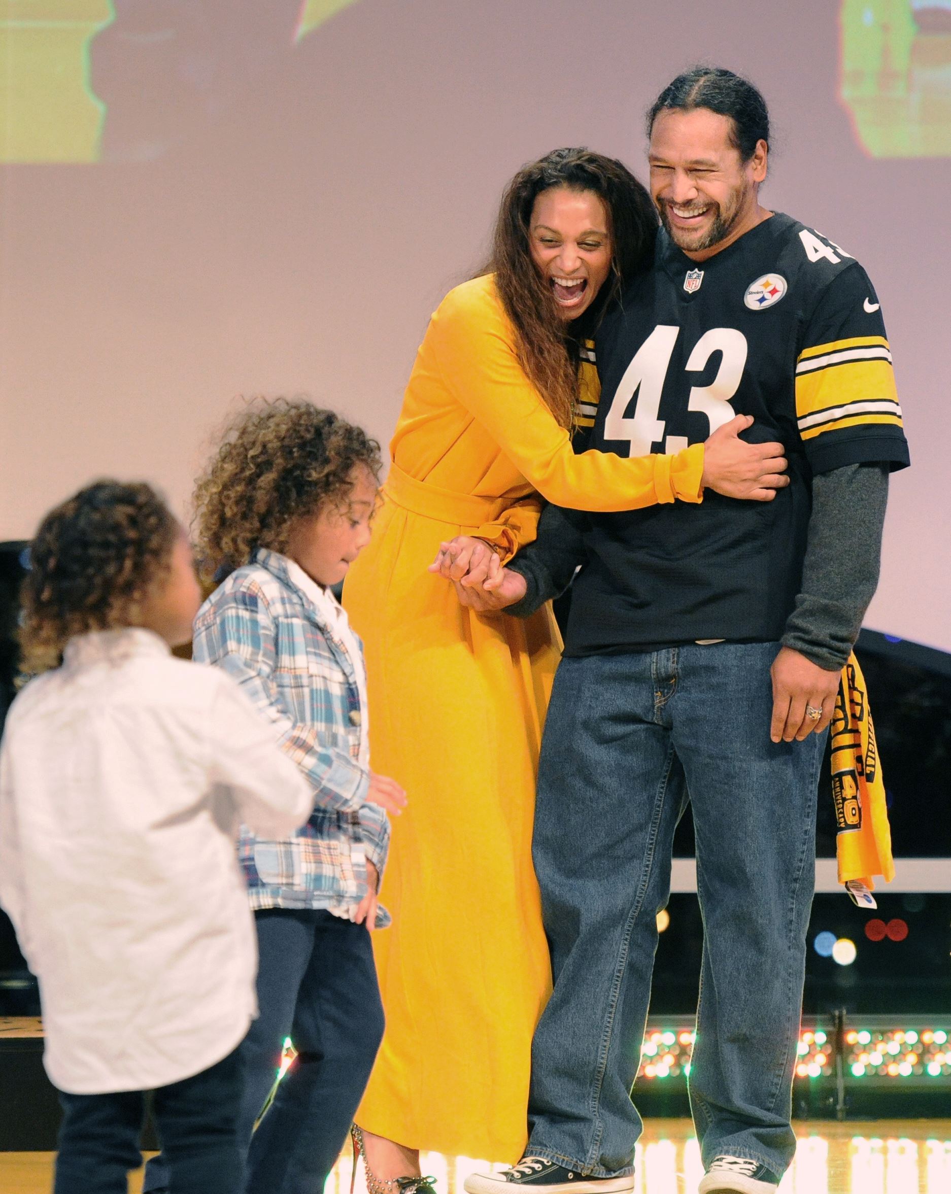 Steelers Nation: Black & Gold Style hosts fashion show | Pittsburgh Post-Gazette
