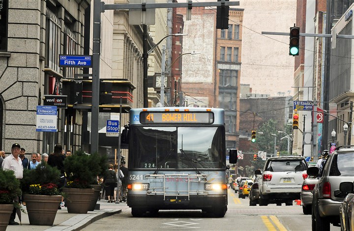 No one hurt when turkey crashes through Port Authority bus window