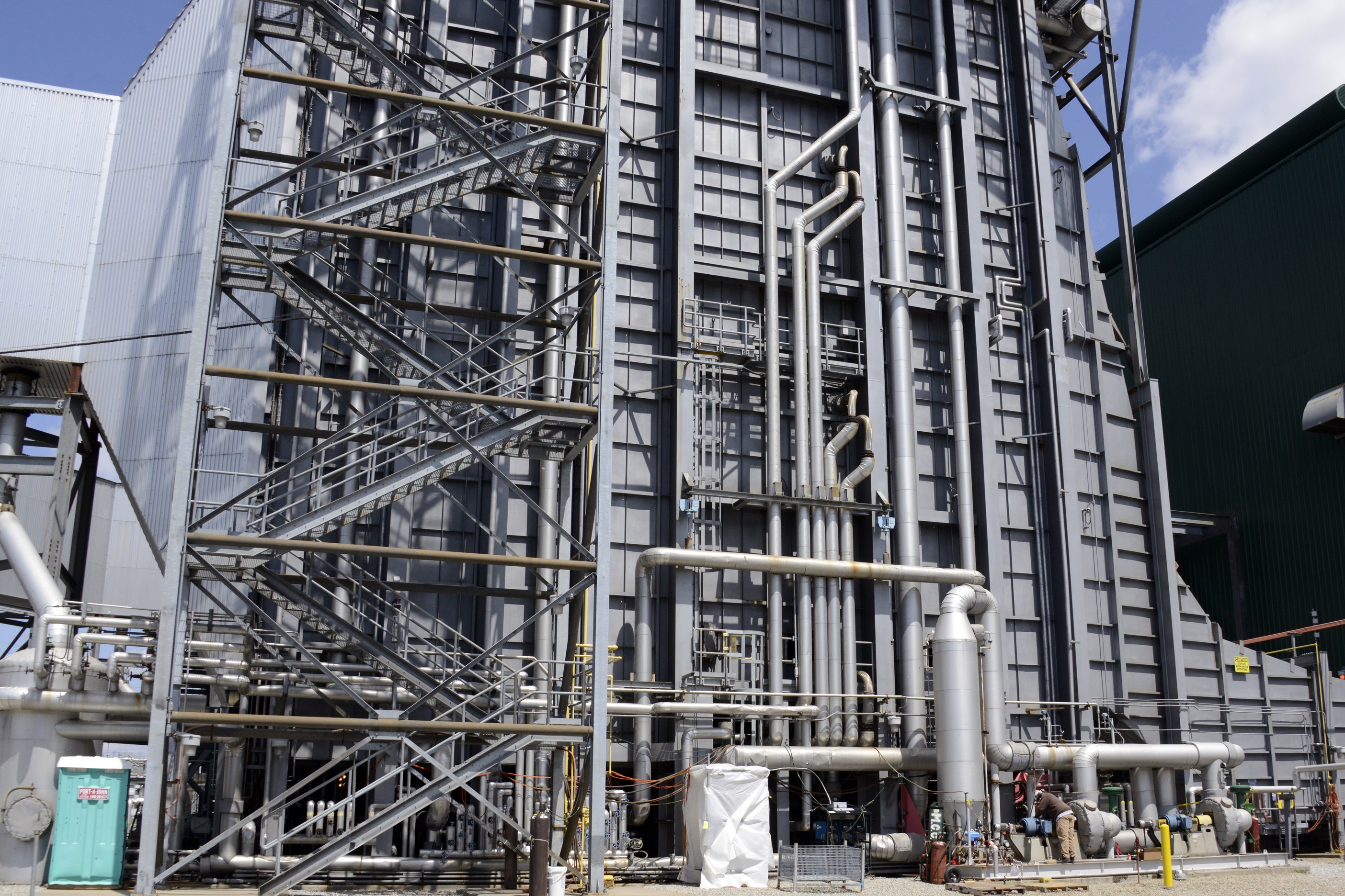 FirstEnergy sells off Pennsylvania gas plants