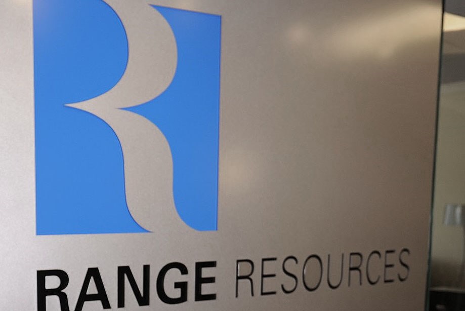 Range Resources posts loss, sees optimism ahead