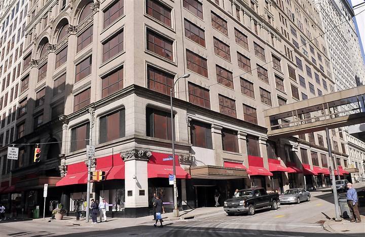 Developer considers entertainment complex in former Macy’s site