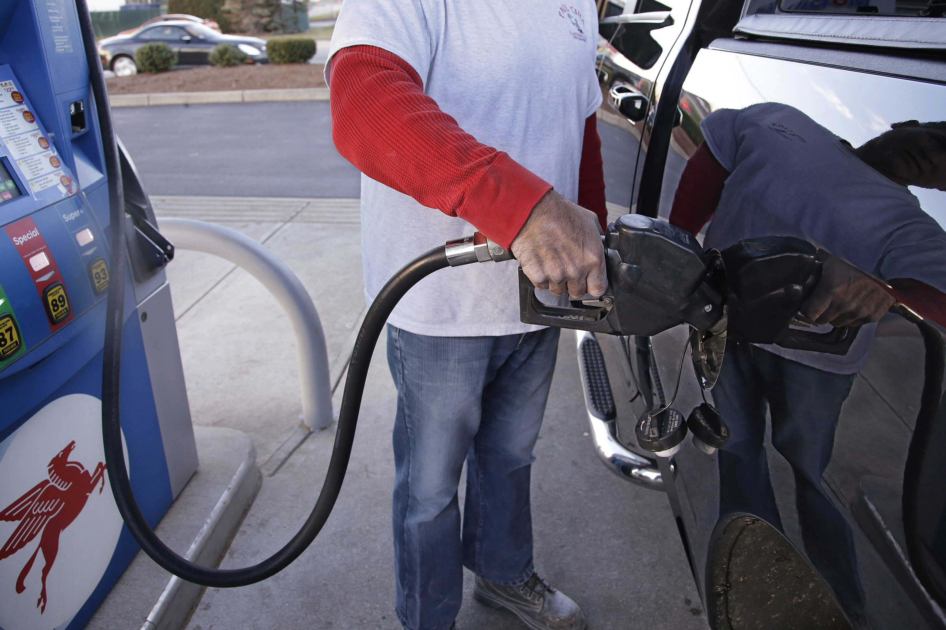 Gasoline price spike cools off in Pittsburgh