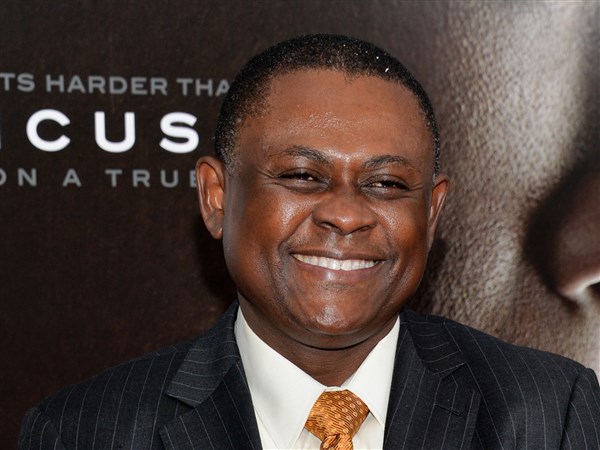 "Concussion" doctor Bennet Omalu testifies in Pittsburgh homicide trial