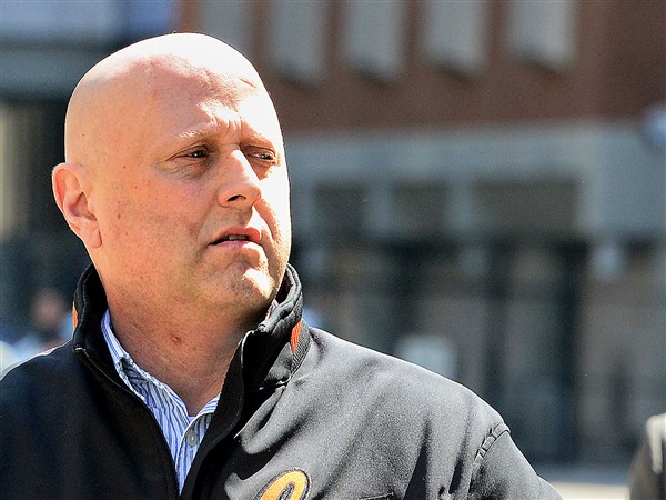 Jury issues mixed verdict for ex-Pittsburgh police sergeant