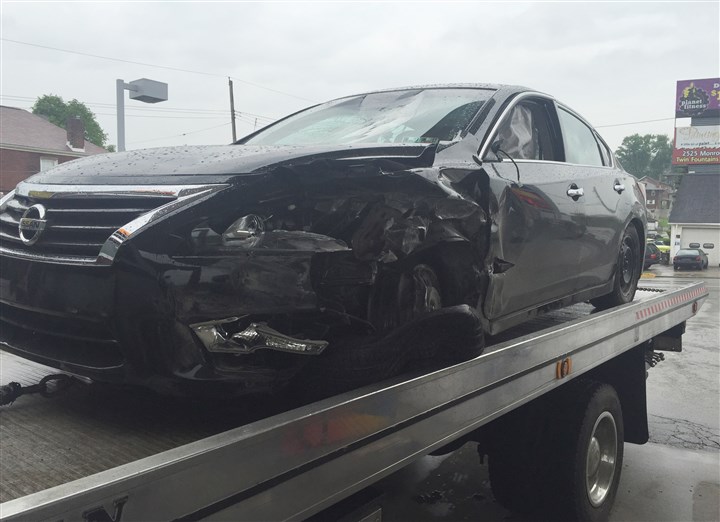 3 construction workers hit on East Pittsburgh bridge