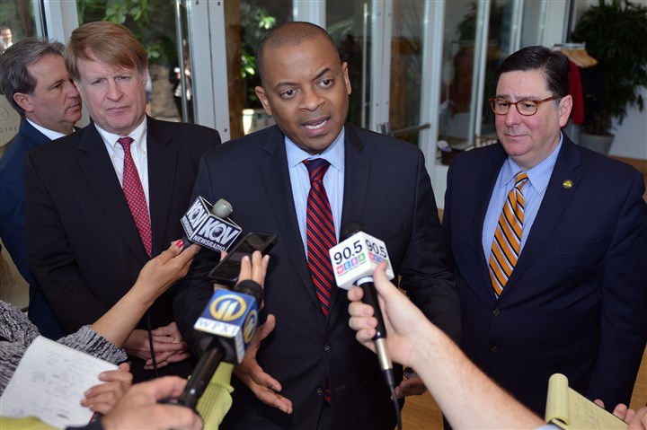 Pittsburgh pitches comprehensive proposal for $50 million transportation grant