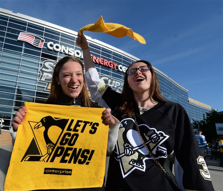 Bradenton tourism agency rues its sponsorship of pro-Penguins rally towel