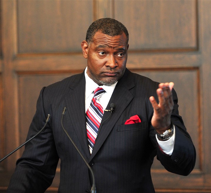 School board to meet to discuss incoming superintendent Anthony Hamlet