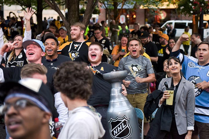 Want to watch Game 6 with a crowd of Penguins fans? Head to Consol on Sunday