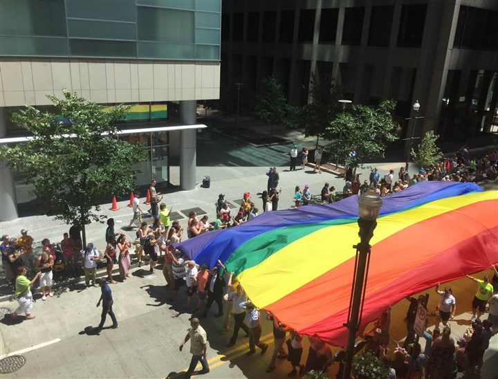 Moment of silence observed during Pittsburgh PrideFest for Orlando nightclub shooting victims