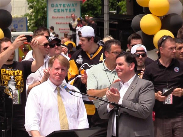 Bet on it: Pittsburgh officials challenging Nashville officials to friendly wager on hockey teams