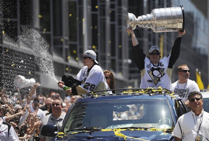 TRAFFIC: Several Downtown streets closed for Penguins Stanley Cup parade