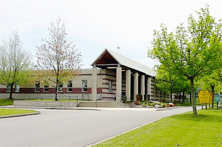 Suit seeks to free man from solitary confinement