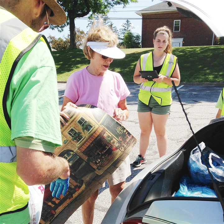 ‘ReuseFest’ pairs household castoffs with nonprofits