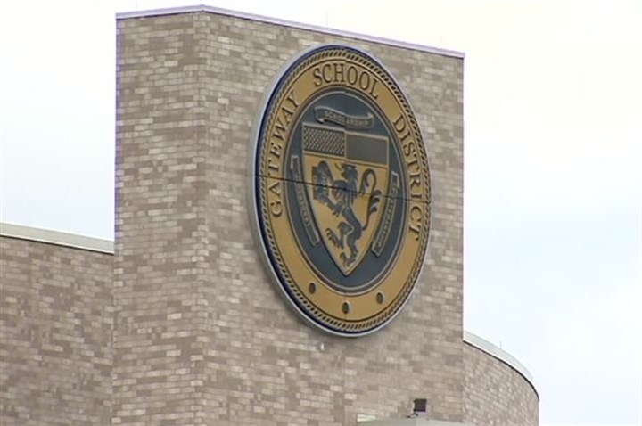 Gateway tells newly widowed mom to pull daughter from school district