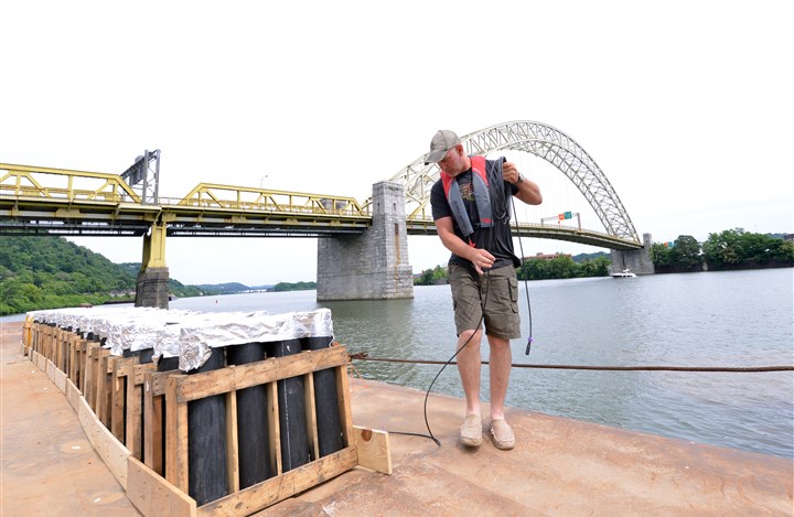 It's showtime: Man behind Pittsburgh's fireworks display 'puts his soul into it'