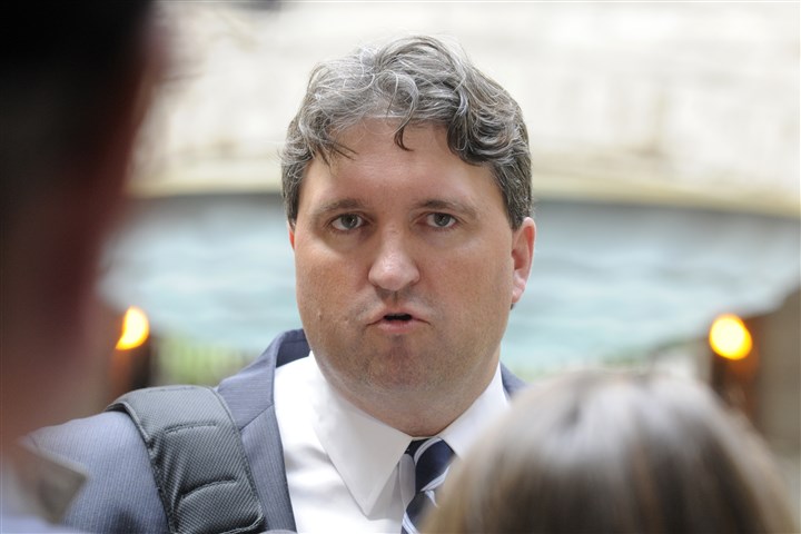 Wolf appoints top Kane deputy to be state's inspector general