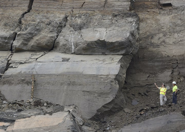No more blasting on W. Carson St. while crews handle boulder collapse