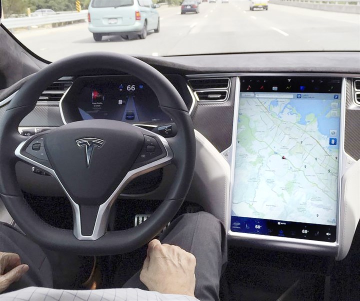 U.S. safety agency investigates Tesla crash on Pennsylvania Turnpike