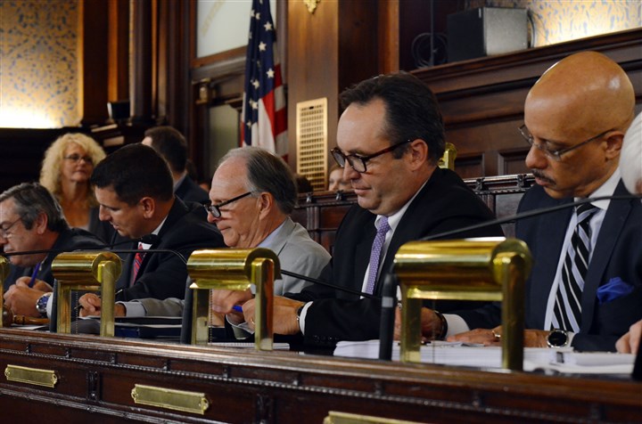 Wolf, Pa. lawmakers strike budget deal