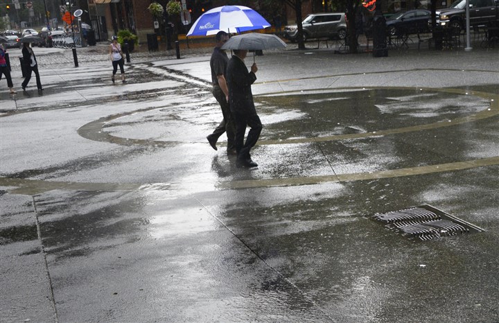 March kicks off with flash flood watch for Pittsburgh region; many without power