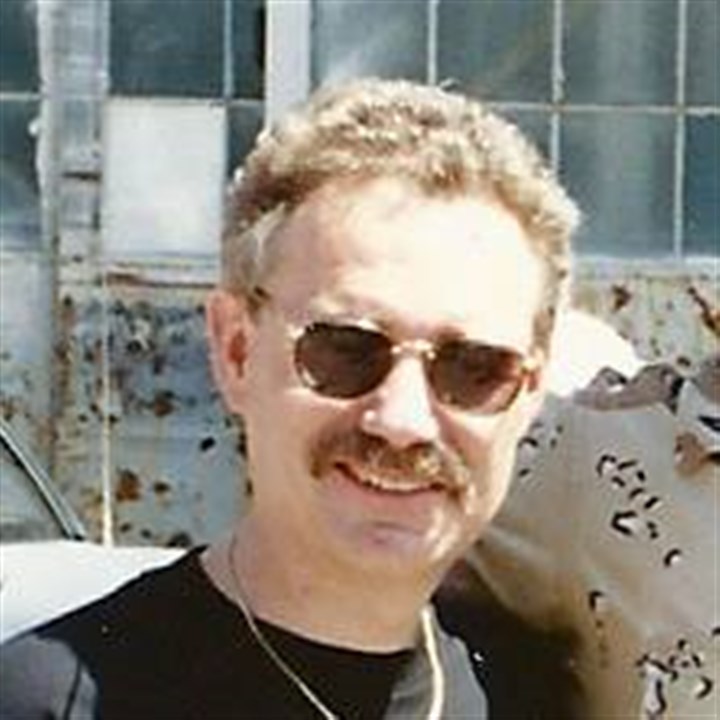 Obituary: Walter Earl 'Buck' 'Doc' Weaver / Energetic music teacher for 5 decades