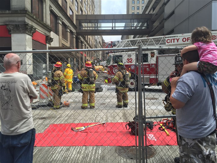 Pittsburgh firefighters respond to 6-alarm fire at old Macy's building Downtown