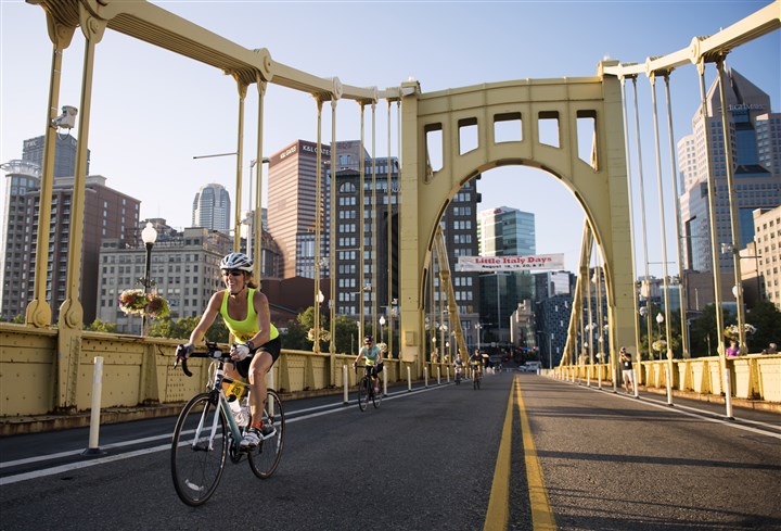 TRAFFIC: I-70 closed in both directions near Bentleyville due to overturned truck