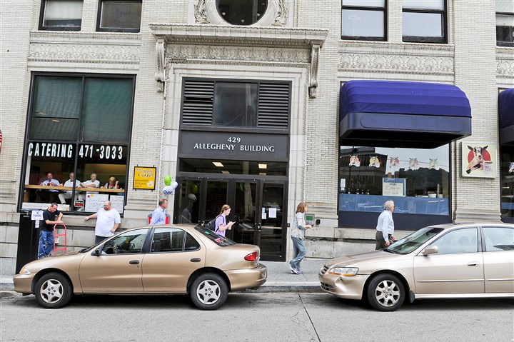 Elevator woes plague Downtown building