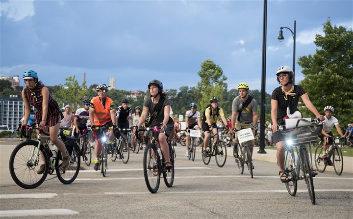 More than 200 bicyclists remember cyclist killed on West Carson