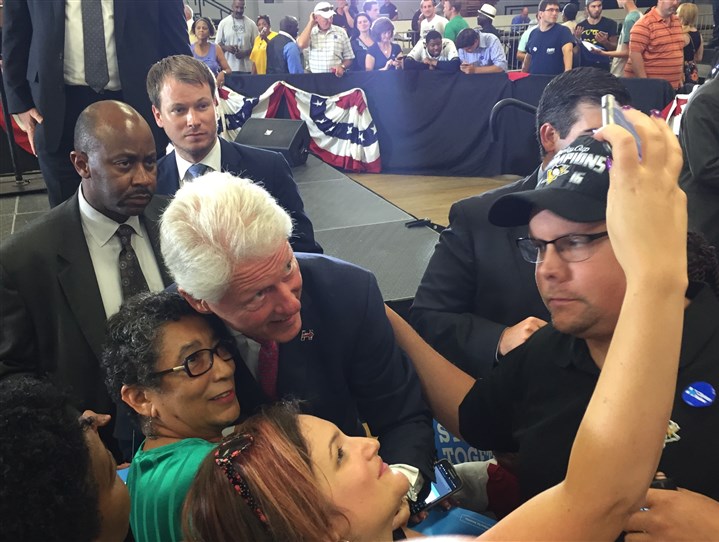 Bill Clinton visits Uniontown and Washington after his Homewood appearance