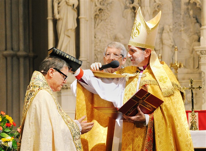 New Anglican bishop of Pittsburgh is consecrated