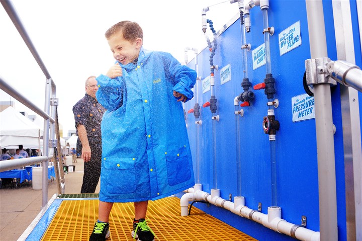 Alcosan shows off with open house