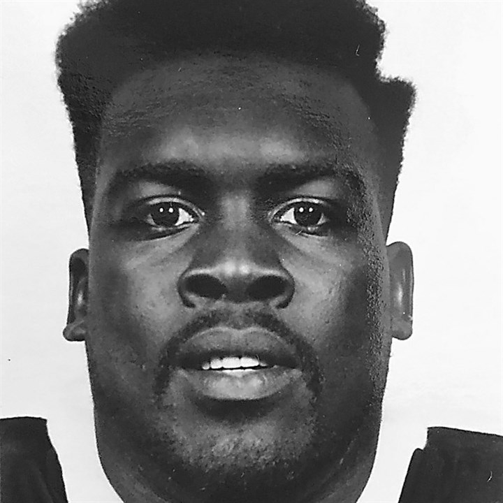 Obituary: Lorenzo Freeman / Former Steeler was football coach at Plum