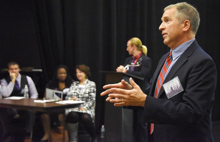 Referral service helping vets but needs more feedback, officials say