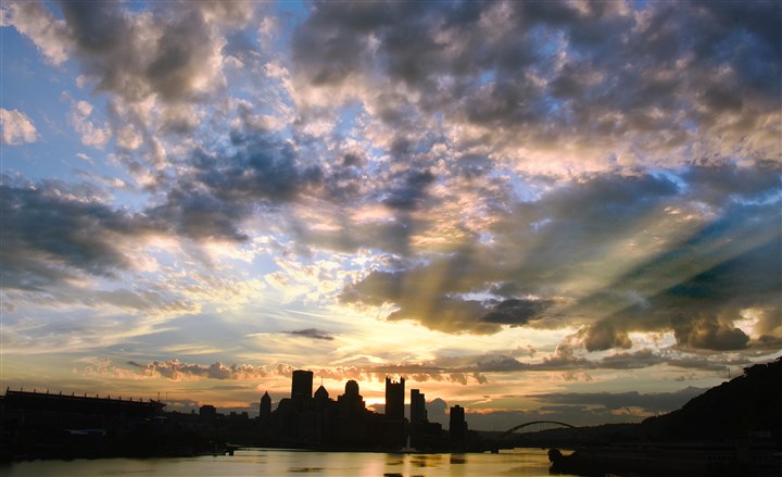 Warmer temps usher in November for Pittsburgh region