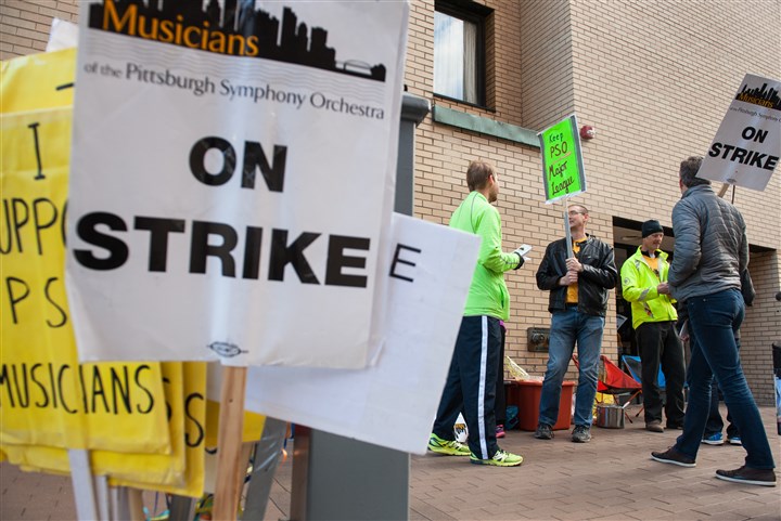 PSO is fundraising in the midst of a strike by musicians