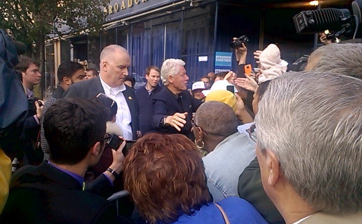 Bill Clinton rallies supporters in Aliquippa