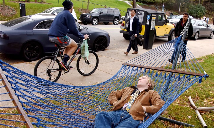 November temperatures flirt with record highs