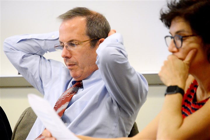 Allegheny health board approves ban of e-cigs, vaping in public places