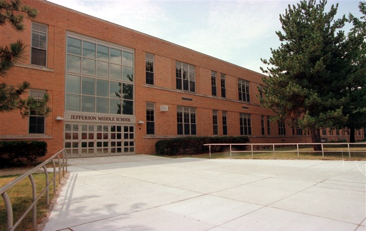 Mt. Lebanon police probing racist, anti-Semitic graffiti at schools and football field