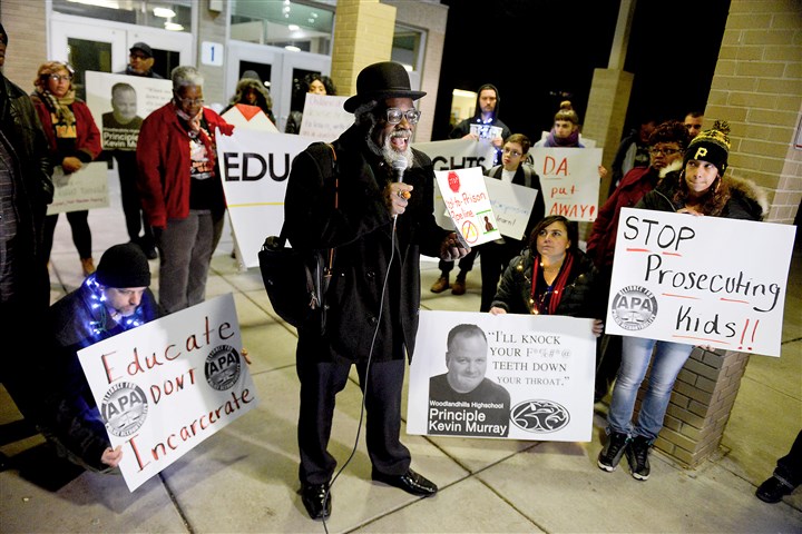 Community defends, criticizes behavior of Woodland Hills high school principal