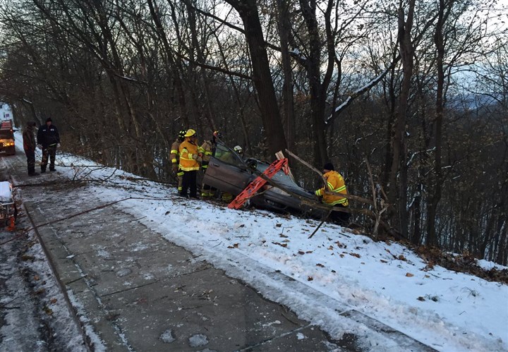 Driver injured in Perry North crash