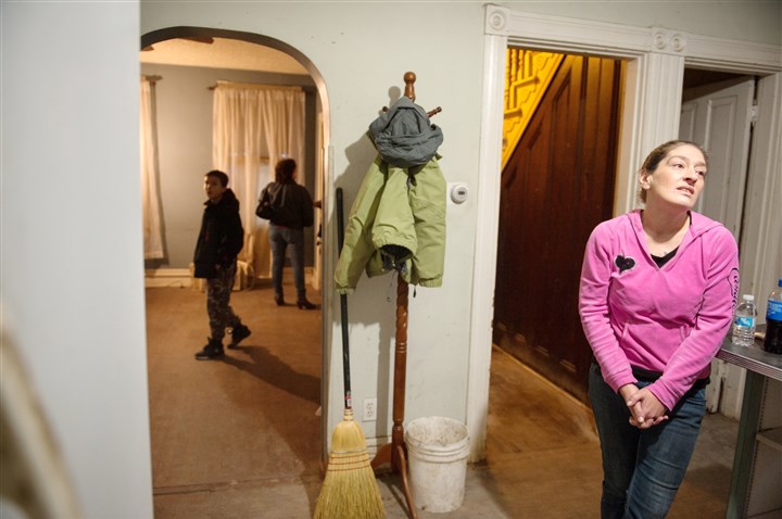 Mother of 2 in McKees Rocks finally gets a chance to own a home